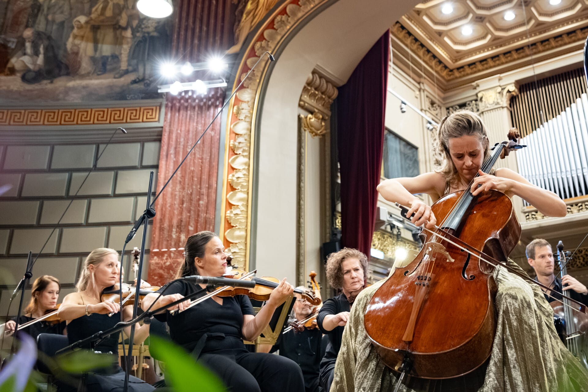 Festivalul Enescu 2025: Ediția violoncelelor, de la Weilerstein la Gabetta 1 Sol Gambetta la violoncel - Festivalul George Enescu