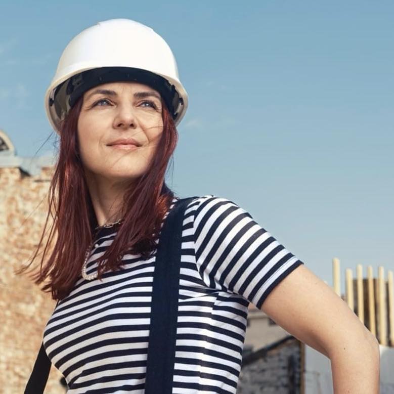 Chris Simion-Mercurian a înălțat ziduri pentru a deschide minți 6 Chris Simion-Mercurian