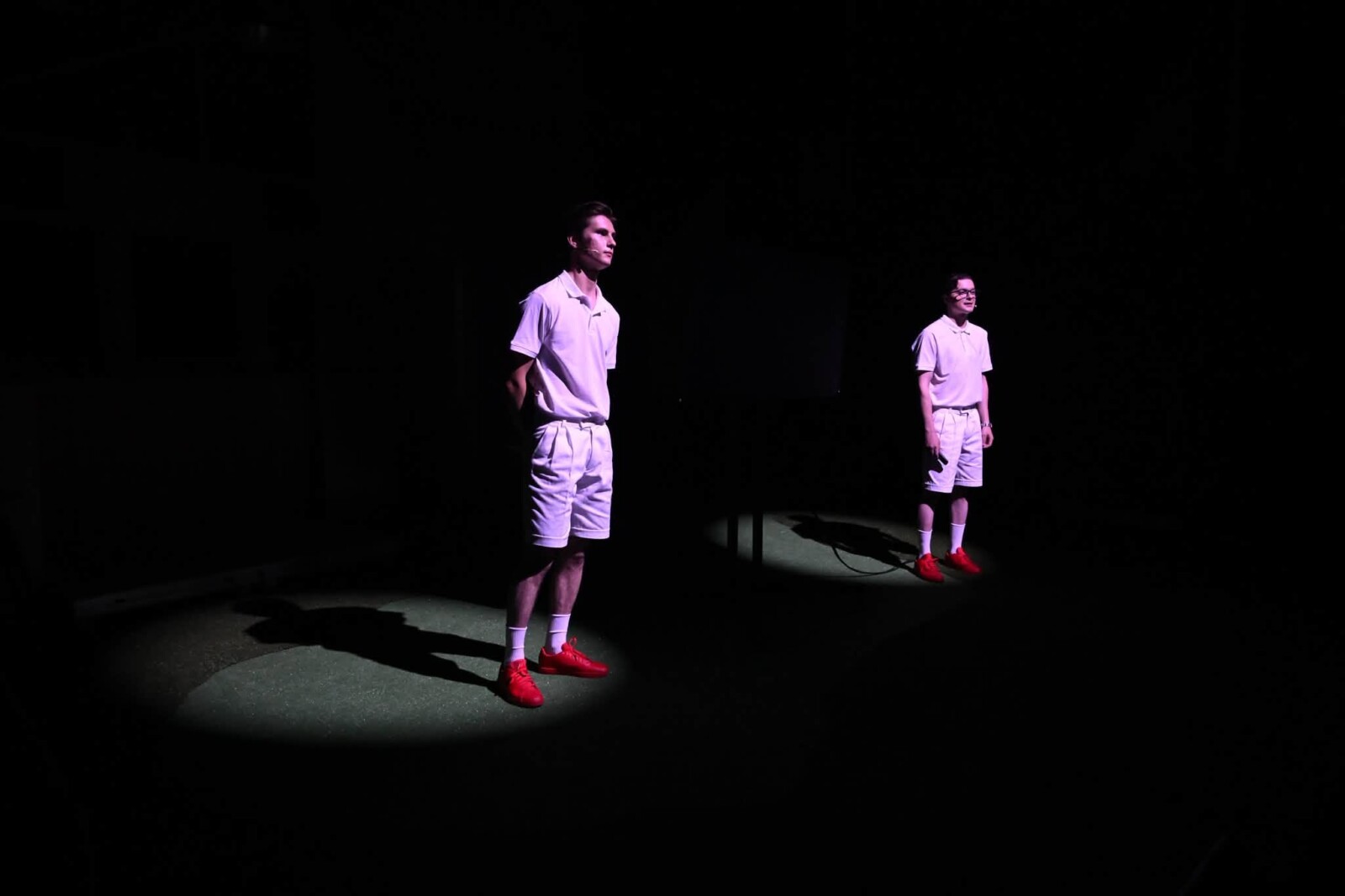 ”Funny Games”, la Grivița 53. Violența nu mai sparge ușa. Îți cere, politicos, niște ouă. 1 Funny Games, regia Botond Nagy