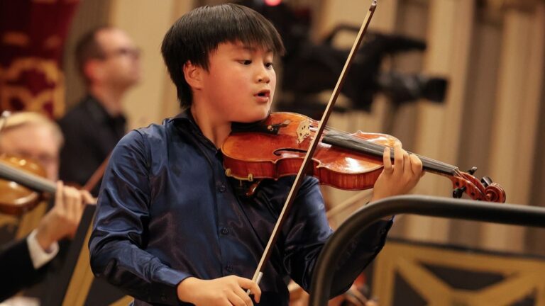 Jayden King. Premiul I. Sectiunea Vioara. Concursul Enescu 2026. foto Andrada Pavel 1