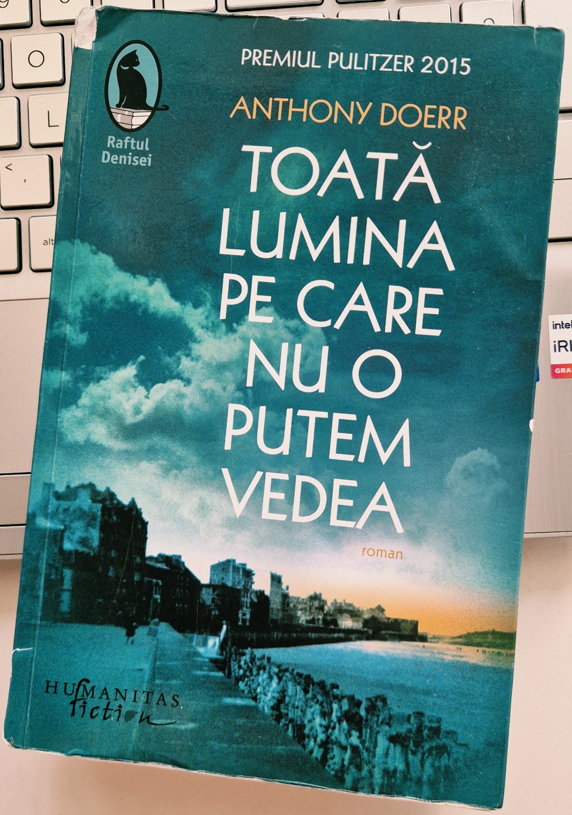 Un strop de repaus: ”Toată lumina pe care nu o putem vedea” de Anthony Doerr 9 ”Toată lumina pe care nu o putem vedea” de Anthony Doerr