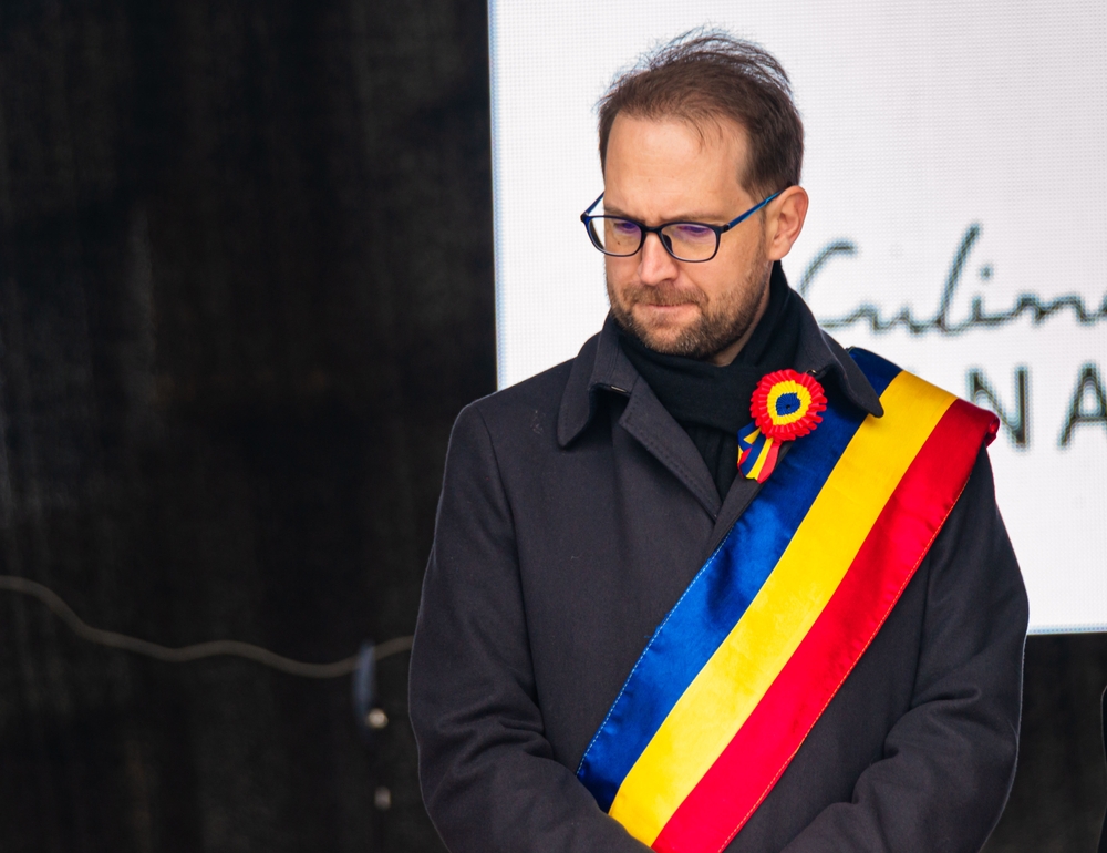 Dominic Fritz între judecata juridică, judecata politică a adversarilor săi și judecata „de pe urmă” a propriilor votanți. De ce s-a aprins flacăra violetă la Timișoara? 1 Dominic Fritz / sursa foto: www.shutterstock.com